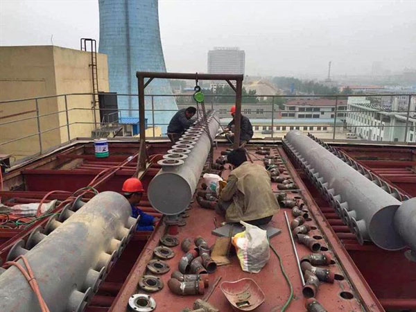 靜電除塵器陰極吊掛裝置專利設(shè)計仿冒必究 靜電除塵器陰極吊掛裝置專利設(shè)計仿冒必究