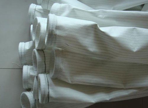 蘭州水泥廠定購(gòu)的防靜電除塵布袋今日已發(fā)貨 蘭州水泥廠定購(gòu)的防靜電除塵布袋今日已發(fā)貨