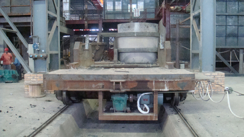 鑄造廠電爐煙氣克星 高效布袋除塵器問世 鑄造廠電爐煙氣克星 高效布袋除塵器問世